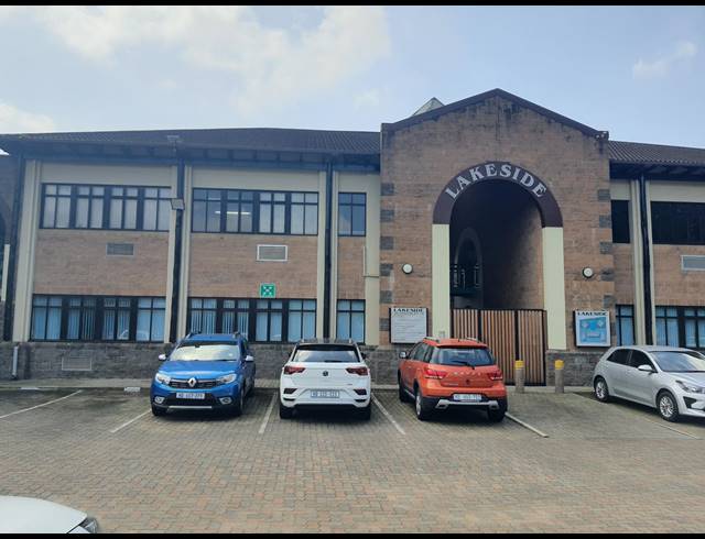 107M² OFFICE FOR SALE IN WESTVILLE